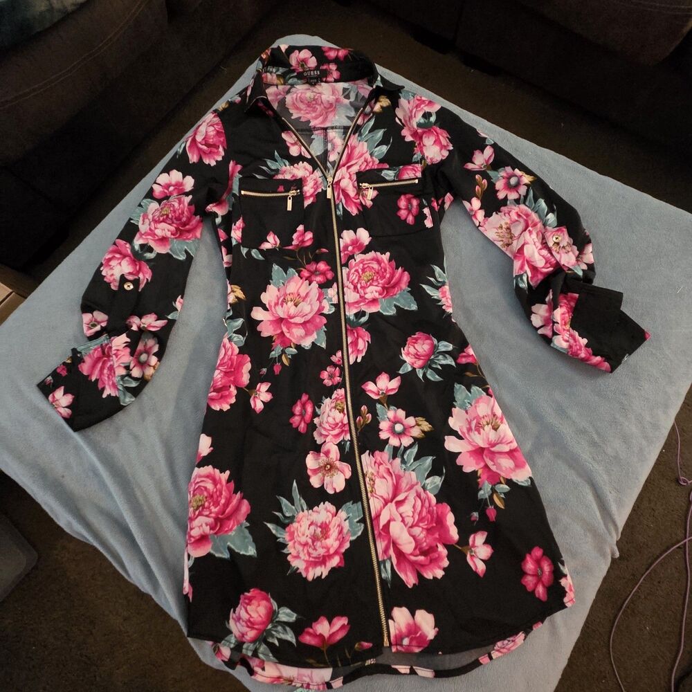 GUESS Floral Shirt Dress S Black Pink Peony Zip Front Chain Belt Long Sleeve